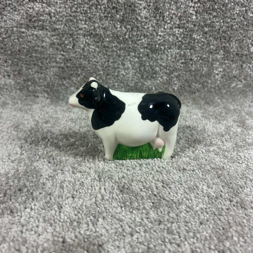 Clay Art‎ Cow Salt or Pepper Shaker Black White Ceramic Farmhouse Animal